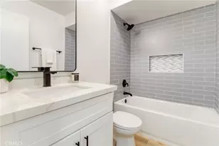 21900 Marylee St, Woodland Hills, CA 91367 - Photo 31