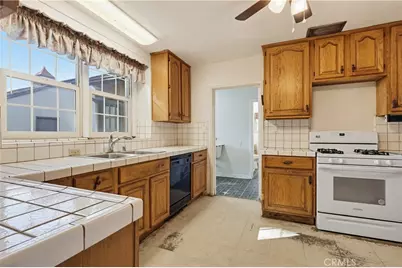 10314 Encino, Granada Hills, CA 91344 - Photo 17