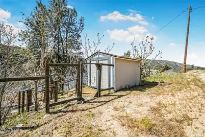 17743 Elizabeth Lake, Lake Hughes, CA 93532 - Photo 25