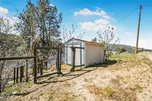 17743 Elizabeth Lake, Lake Hughes, CA 93532 - Photo 25