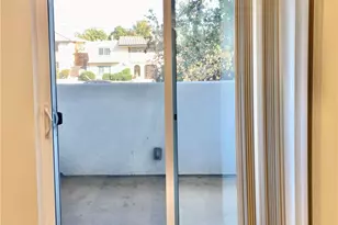 7327 Kester Ave, Van Nuys, CA 91405 - Photo 33