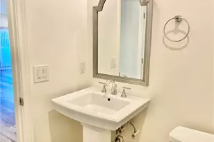 7327 Kester Ave, Van Nuys, CA 91405 - Photo 21