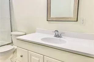 7327 Kester Ave, Van Nuys, CA 91405 - Photo 23