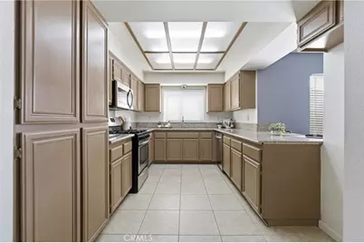 44919 Fenhold, Lancaster, CA 93535 - Photo 13