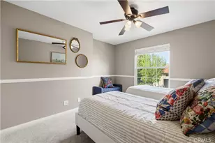 23656 White Oak Ct, Newhall, CA 91321 - Photo 29