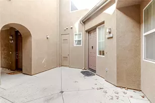 25562 Huxley, Stevenson Ranch, CA 91381 - Photo 3