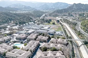 25562 Huxley, Stevenson Ranch, CA 91381 - Photo 23