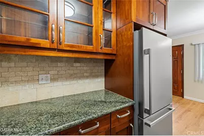 3220 Altura Avenue #220, Glendale, CA 91214 - Photo 13
