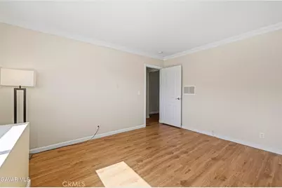 3220 Altura Avenue #220, Glendale, CA 91214 - Photo 19
