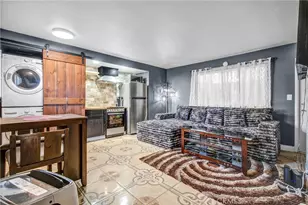 7904 Laurel Canyon, North Hollywood, CA 91605 - Photo 15
