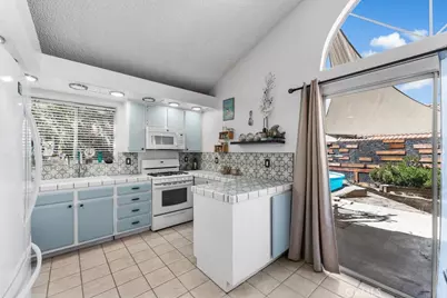 5237 Sunburst, Palmdale, CA 93552 - Photo 5