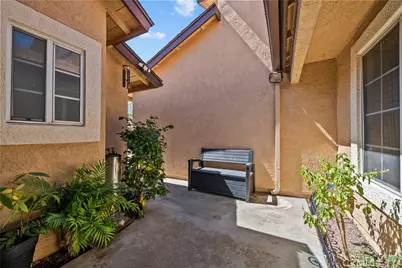 22942 Banyan, Saugus, CA 91390 - Photo 37