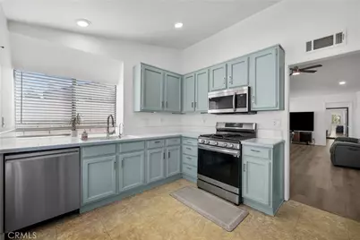 22942 Banyan, Saugus, CA 91390 - Photo 13