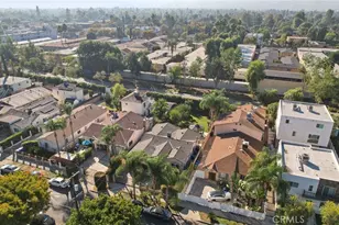 13816 Bessemer St, Van Nuys, CA 91401 - Photo 43