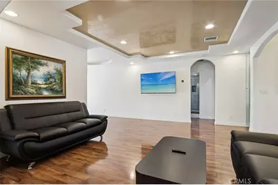 13816 Bessemer Street, Van Nuys, CA 91401 - Photo 9