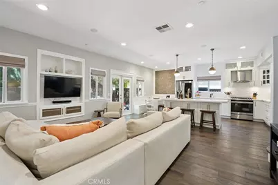 5179 Knollwood Way, Woodland Hills, CA 91364 - Photo 9