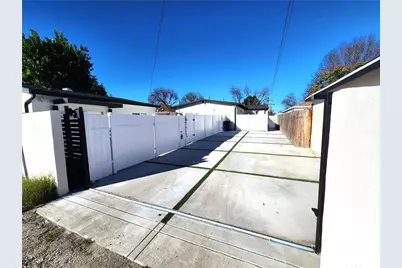 18216 Hartland Street, Reseda, CA 91335 - Photo 31