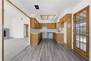 11049 Rome Beauty Dr, California City, CA 93505 - Photo 7