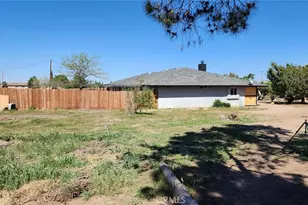 8170 Coyote, Oak Hills, CA 92344 - Photo 3