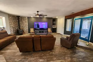 8170 Coyote, Oak Hills, CA 92344 - Photo 5
