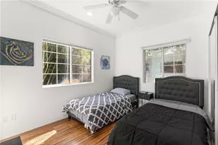 22703 Sylvan St, Woodland Hills, CA 91367 - Photo 27