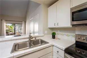 25003 Peachland, Newhall, CA 91321 - Photo 11