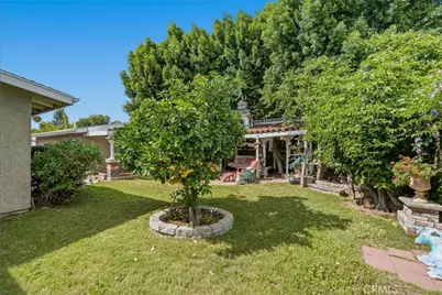 20431 Payeras Street, Chatsworth, CA 91311 - Photo 43