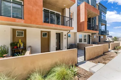 27568 Heron Pl, Valencia, CA 91381 - Photo 3