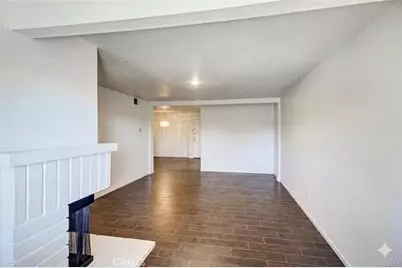 7800 Topanga Canyon #204, Canoga Park, CA 91304 - Photo 11