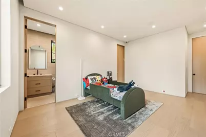 22924 Erwin Street, Woodland Hills, CA 91367 - Photo 39