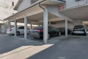 8807 Canby Ave, Northridge, CA 91325 - Photo 29