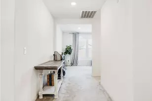 2113 E Donatello St, Lancaster, CA 93535 - Photo 9