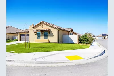 2113 E Donatello Street, Lancaster, CA 93535 - Photo 3