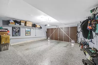 984 W Riverside Drive, Burbank, CA 91506 - Photo 29