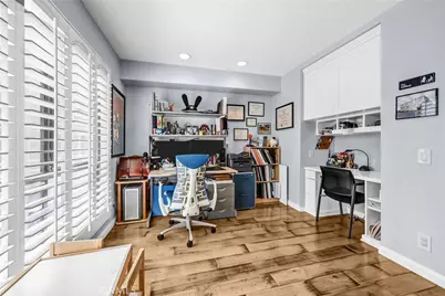 984 W Riverside Drive, Burbank, CA 91506 - Photo 19