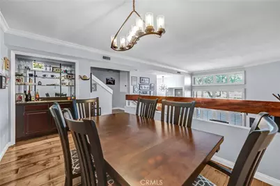 984 W Riverside Drive, Burbank, CA 91506 - Photo 11