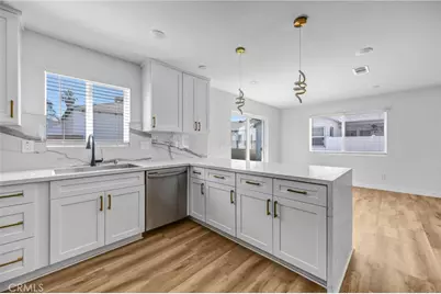 13831 Bessemer, Los Angeles, CA 91401 - Photo 9