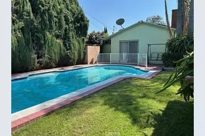 14125 Burton, Panorama City, CA 91402 - Photo 11