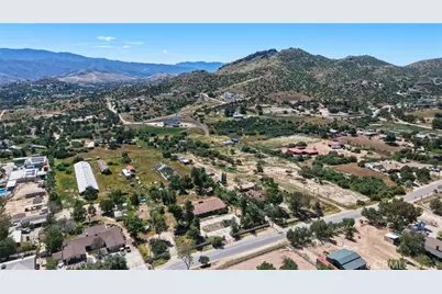 11560 Darling Road, Agua Dulce, CA 91390 - Photo 39