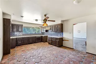 11560 Darling Rd, Agua Dulce, CA 91390 - Photo 13