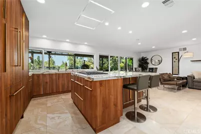 4556 Poe Avenue, Woodland Hills, CA 91364 - Photo 13