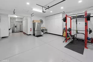 29116 W Hills Dr, Valencia, CA 91354 - Photo 37