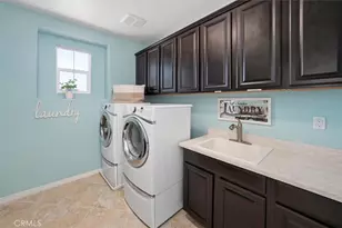 29116 W Hills Dr, Valencia, CA 91354 - Photo 27