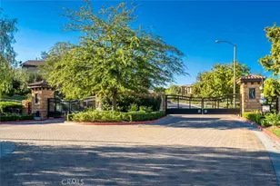 29116 W Hills Dr, Valencia, CA 91354 - Photo 3