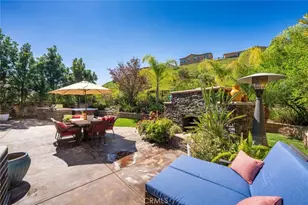 29116 W Hills Dr, Valencia, CA 91354 - Photo 43