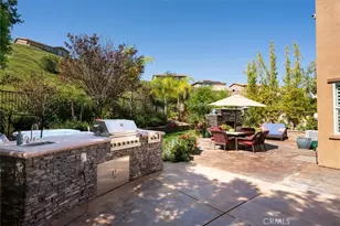 29116 W Hills Dr, Valencia, CA 91354 - Photo 43