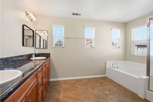 31769 Avenida Sonrisa, Castaic, CA 91384 - Photo 15
