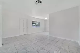 12536 Debell, Pacoima, CA 91331 - Photo 7