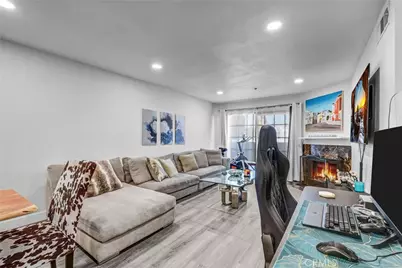 6545 Reseda Boulevard #6, Reseda, CA 91335 - Photo 7