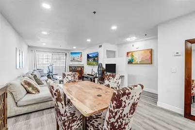 6545 Reseda Boulevard #6, Reseda, CA 91335 - Photo 9